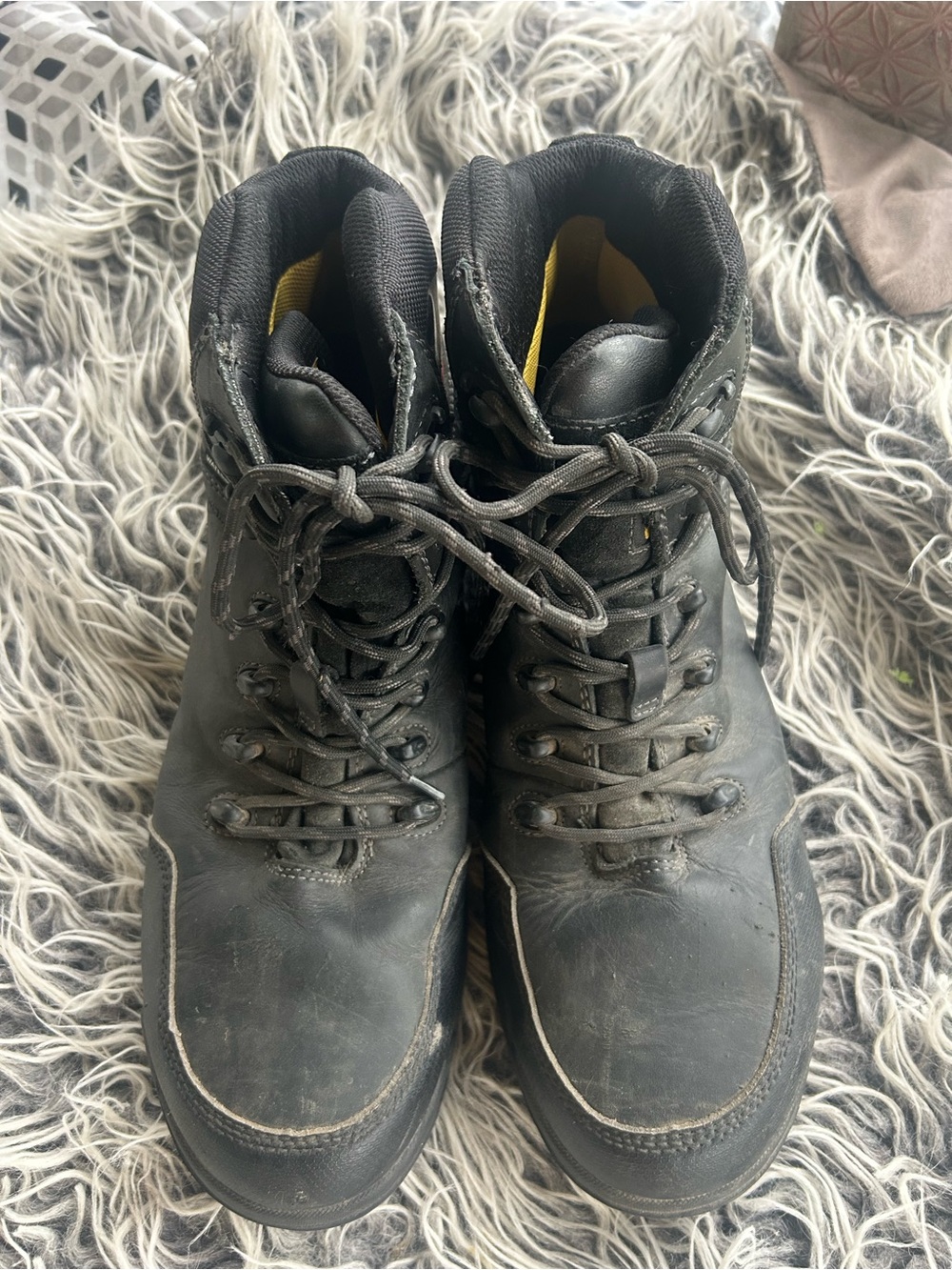 Caterpillar Men Resorption Waterproof Composite Toe Work Boot Size 12 good used